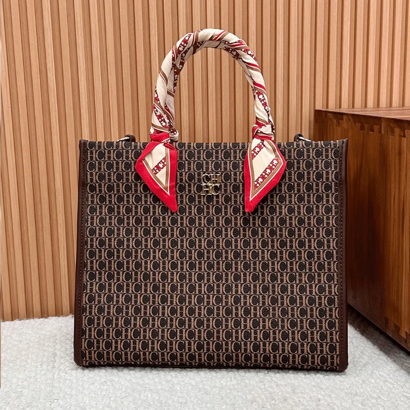 حقيبة حمل ذات سعة كبيرة مطبوعة بحروف شعبية جديدة من كارولينا هيريرا، حقيبة كتف متعددة الاستخدامات للنساء