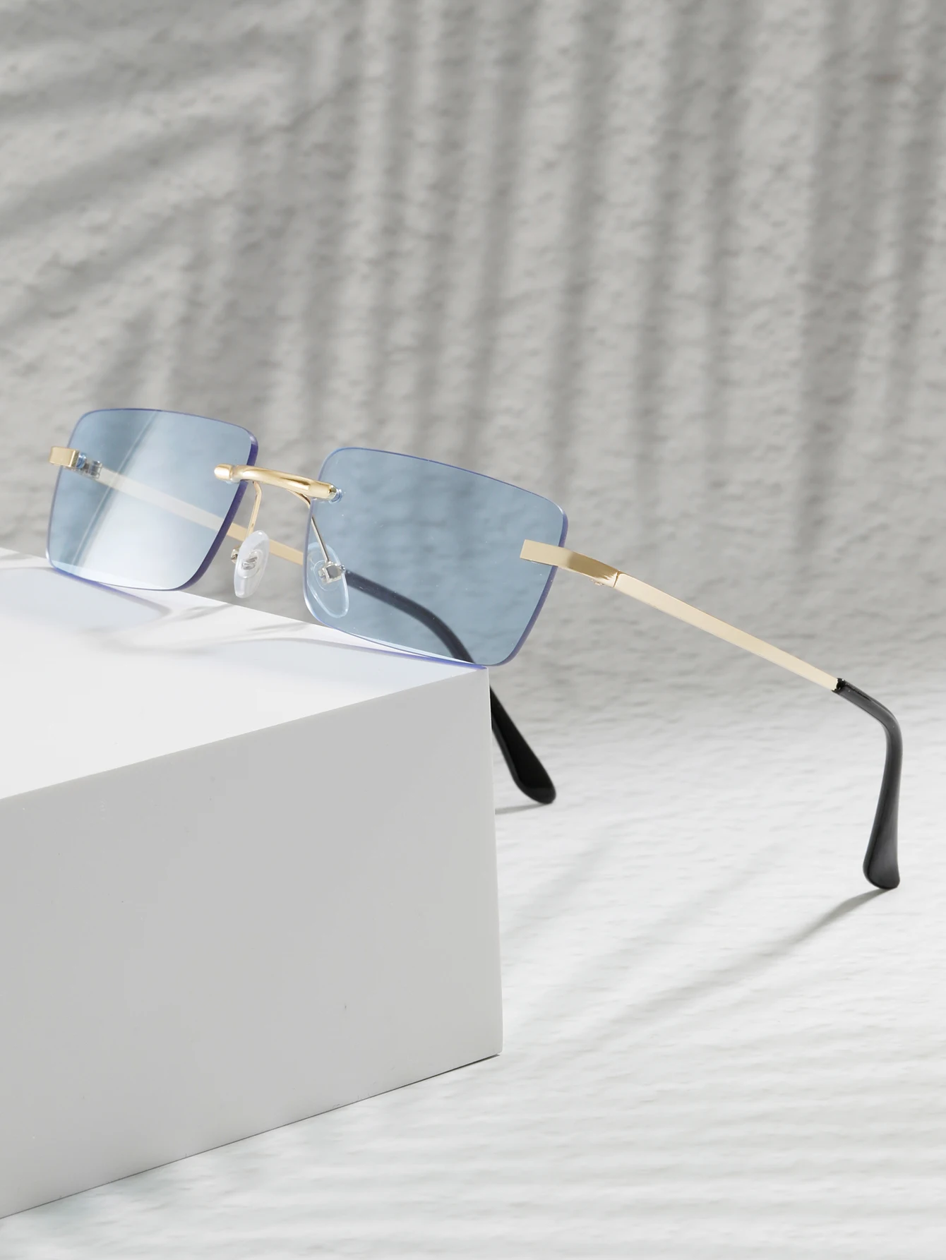 

Metal-Legged Frameless Solid Color Ocean-Themed Gift for Family Men Women Unisex Metal-Legged Table/Ottoman