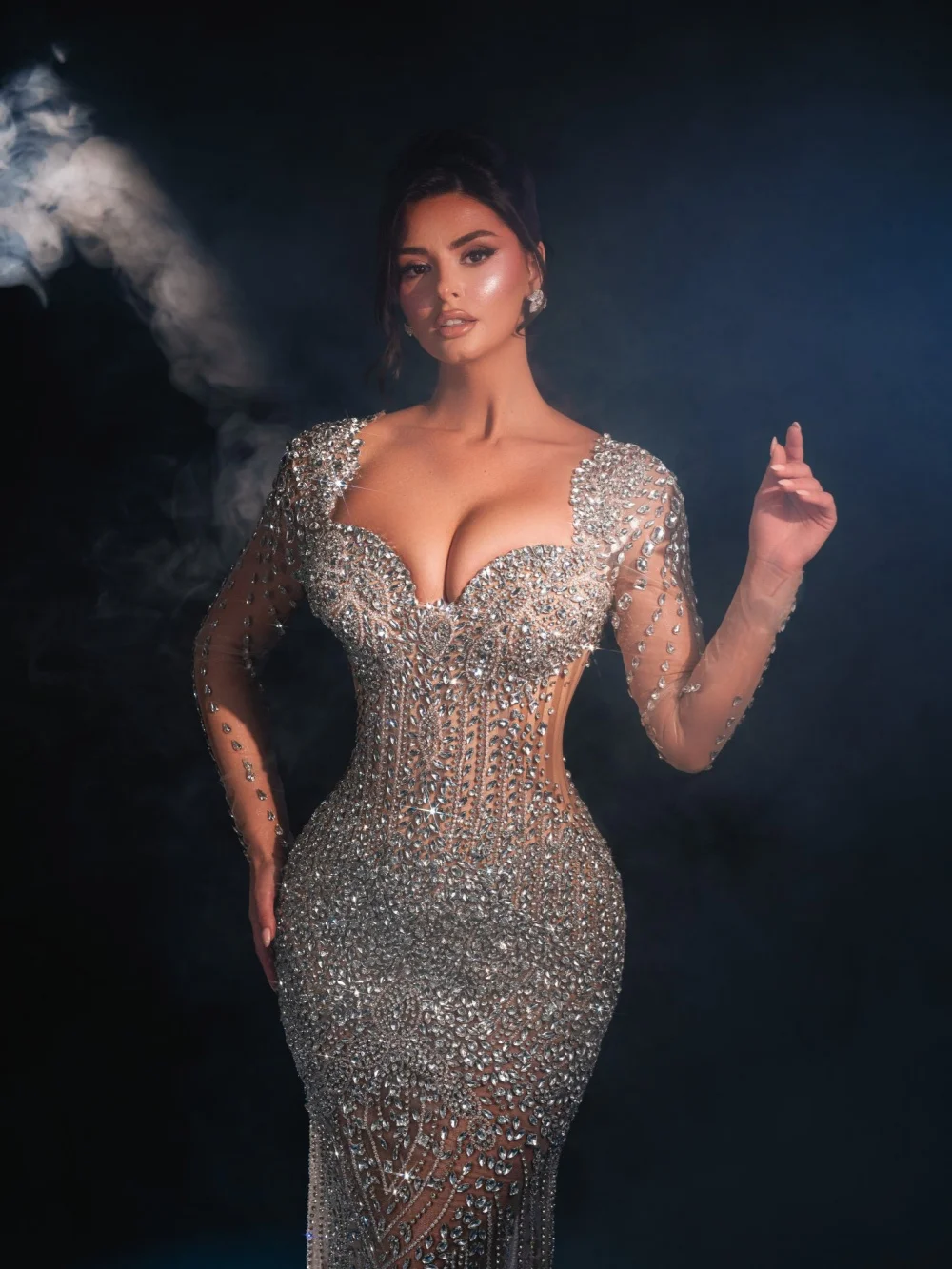 Opulent Silver Rhinestones Evening Dress Glamorous Long Sleeve Wedding Party Gowns Customized Illusion Straight Banquet Gowns