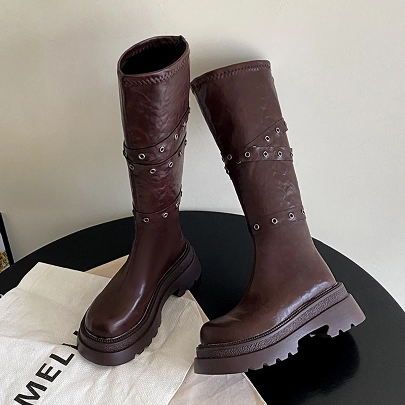 

Женские высокие сапоги на плоской подошве и платформе, модные модельные туфли, дизайнерские новые зимние сапоги до колена, 2025 г., уютные роскошные Mujer Chelsea Botas