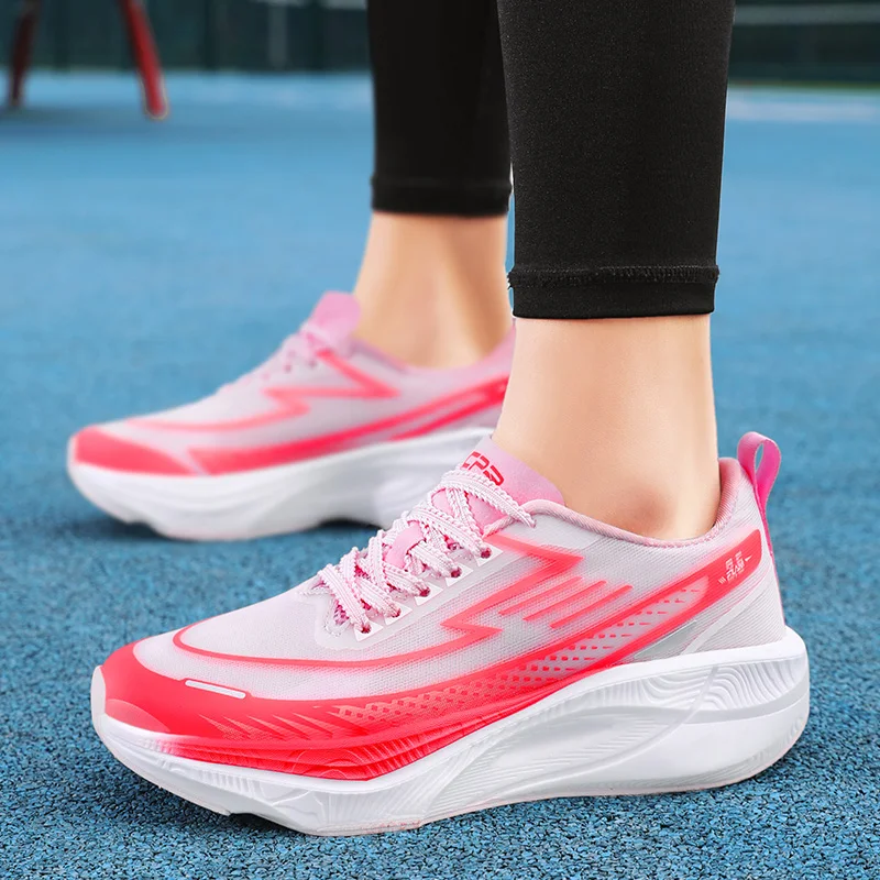 

New Men Running Shoes Fashion Outdoor Jogging Walking Comfortable Leisure Brand Breathable Casual Loafers Blade Lace-up Sneakers