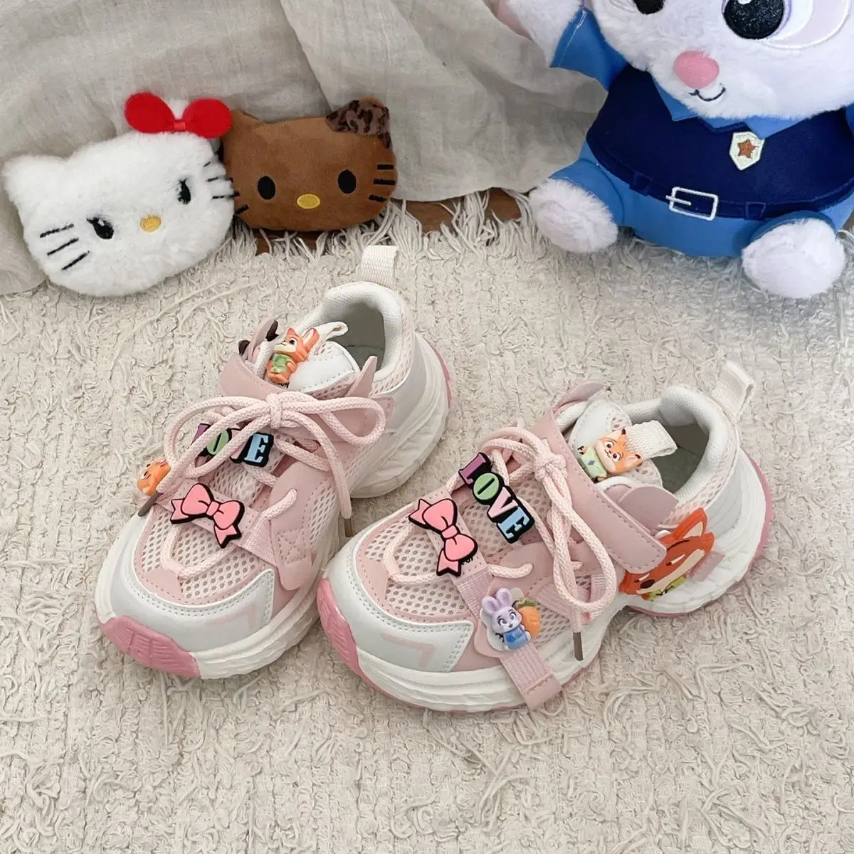 

Children's Sneakers Spring 2026 New Zootopia Cartoon Rabbit Girls Fashion Light Sole Shoes Daddy Shoes