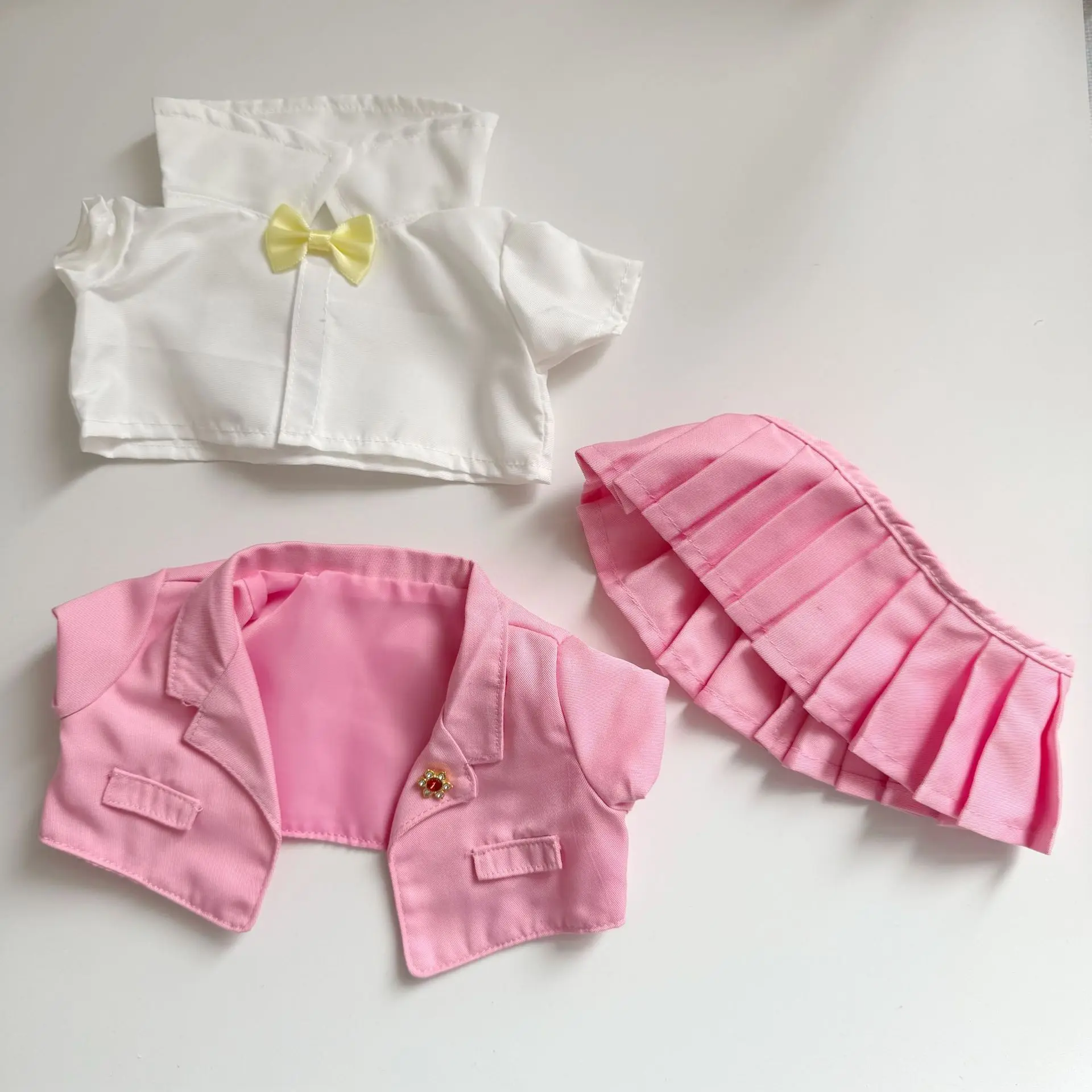 

Clothes For Labubu Dolls Sweet Preppy Style Outfit Set For 15/17cm 1st-3rd Gen White Short Sleeved Shirt Yellow Bow Tie Pink