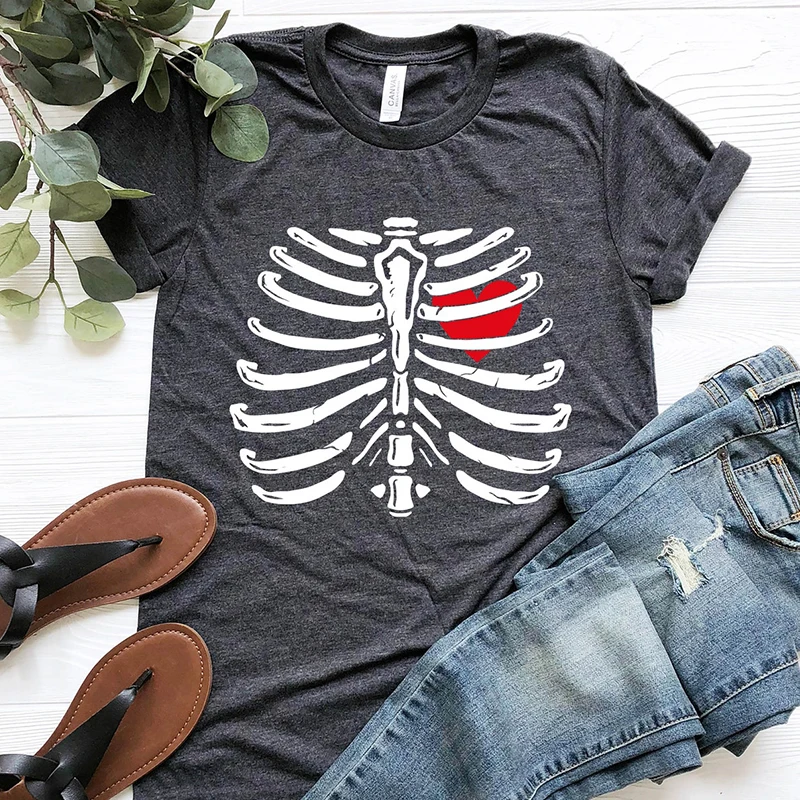 

The Skeleton Chest Red Love Heart Printed Women T Shirt Funny Gothic Clothes Harajuku Punk Style Graphic Tshirt Kawaii Clothing