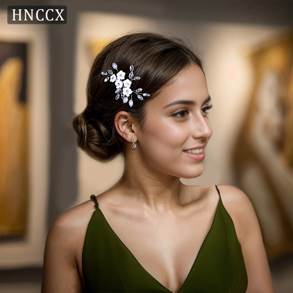 

HNCCX Wedding Flower Hair Comb Headdress Bride Shiny Rhinestone Hair Hairpin Elegant Girls Headbands Hair Accessories CP345