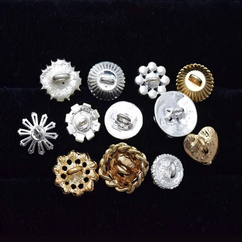 10Pcs/Lot Multiple Styles Of Exquisite Diamond Crystal Buttons For Sewing Clothing Coats  Shirts Diy Decorative Accessories Butt