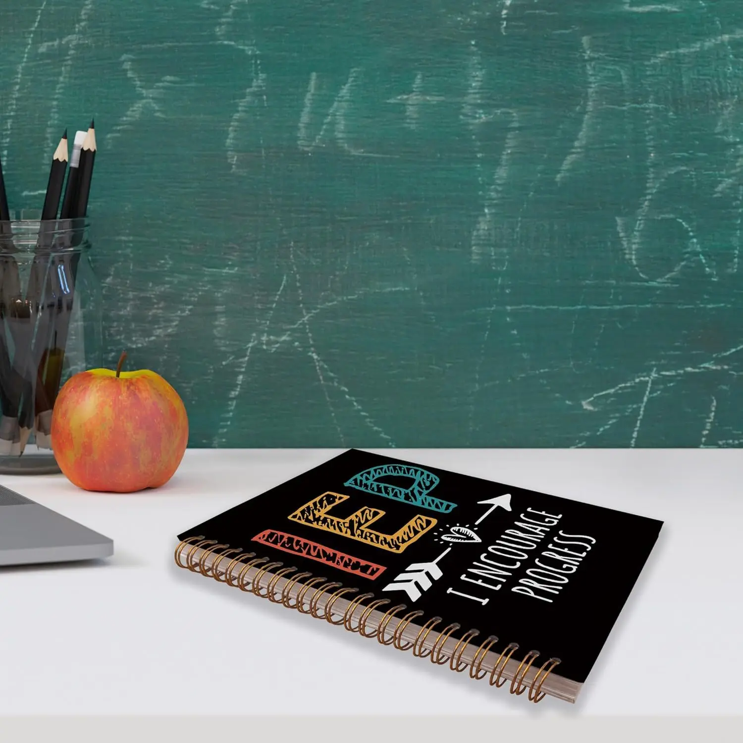 دفتر ملاحظات خاص للمعلم - مجلة "IEP: I Encourage Progress". هدية يجب اقتناؤها.