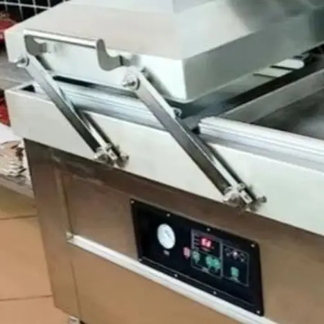 

Производитель вакуумных упаковочных машин с двойной камерой: низкая цена, для мяса, риса, закусок, рыбы, пищевых продуктов, с функцией газонаполнения, большой размер