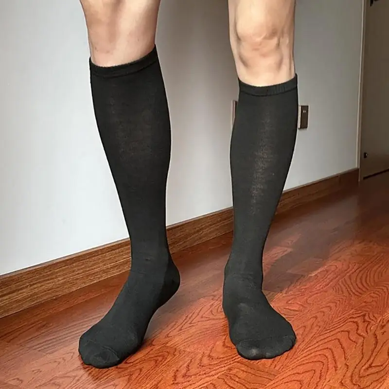 

Y3ne классические носки с длиной хлопчатобумажного колена для мужчин сплошное цветовое платье чулки