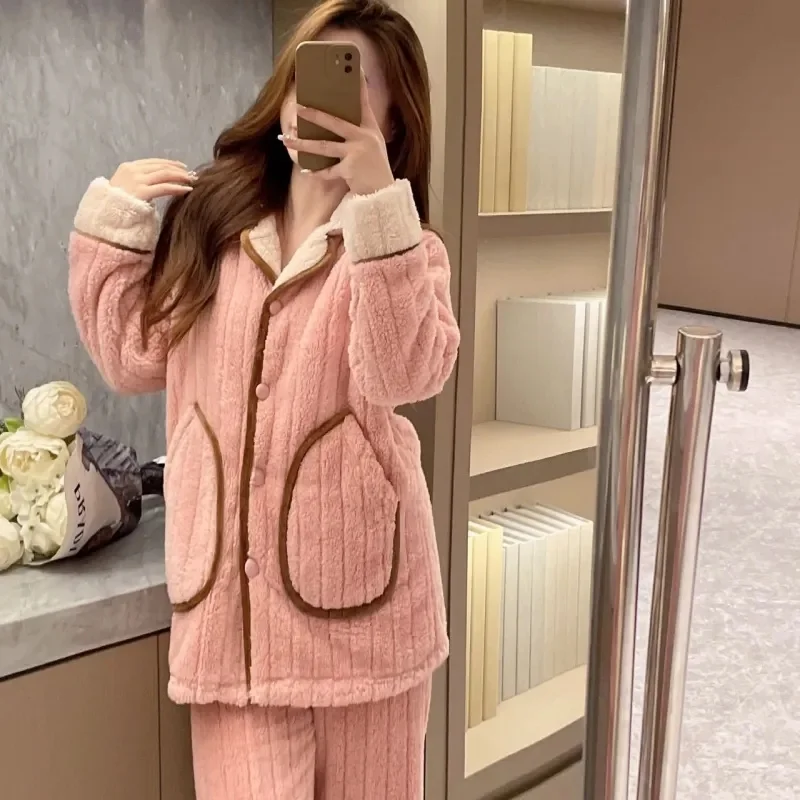 Coral Velvet Pajamas For Women Plush and Thick Insulation For Middle-Aged Women Autumn Winter 2023 Two-piece Flannel Home Set