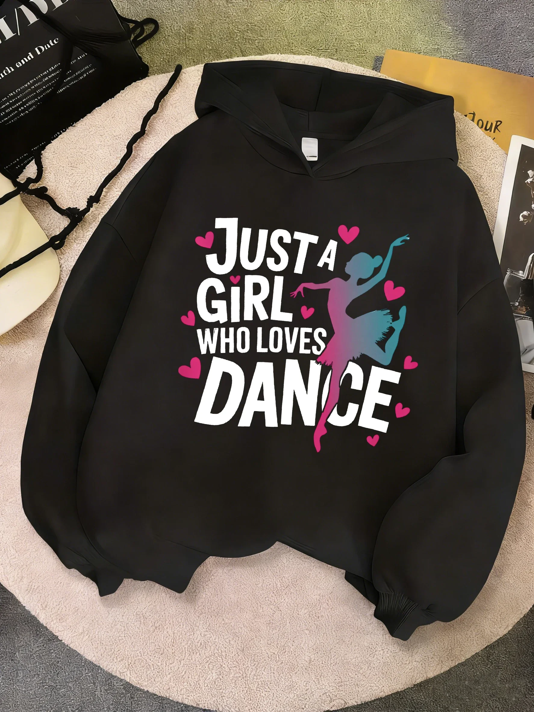 Moletom com Capuz Estampado para Meninas: Just A Girl Who Loves Dance - Blusão Casual Fofo para Meninas, Outono e Primavera