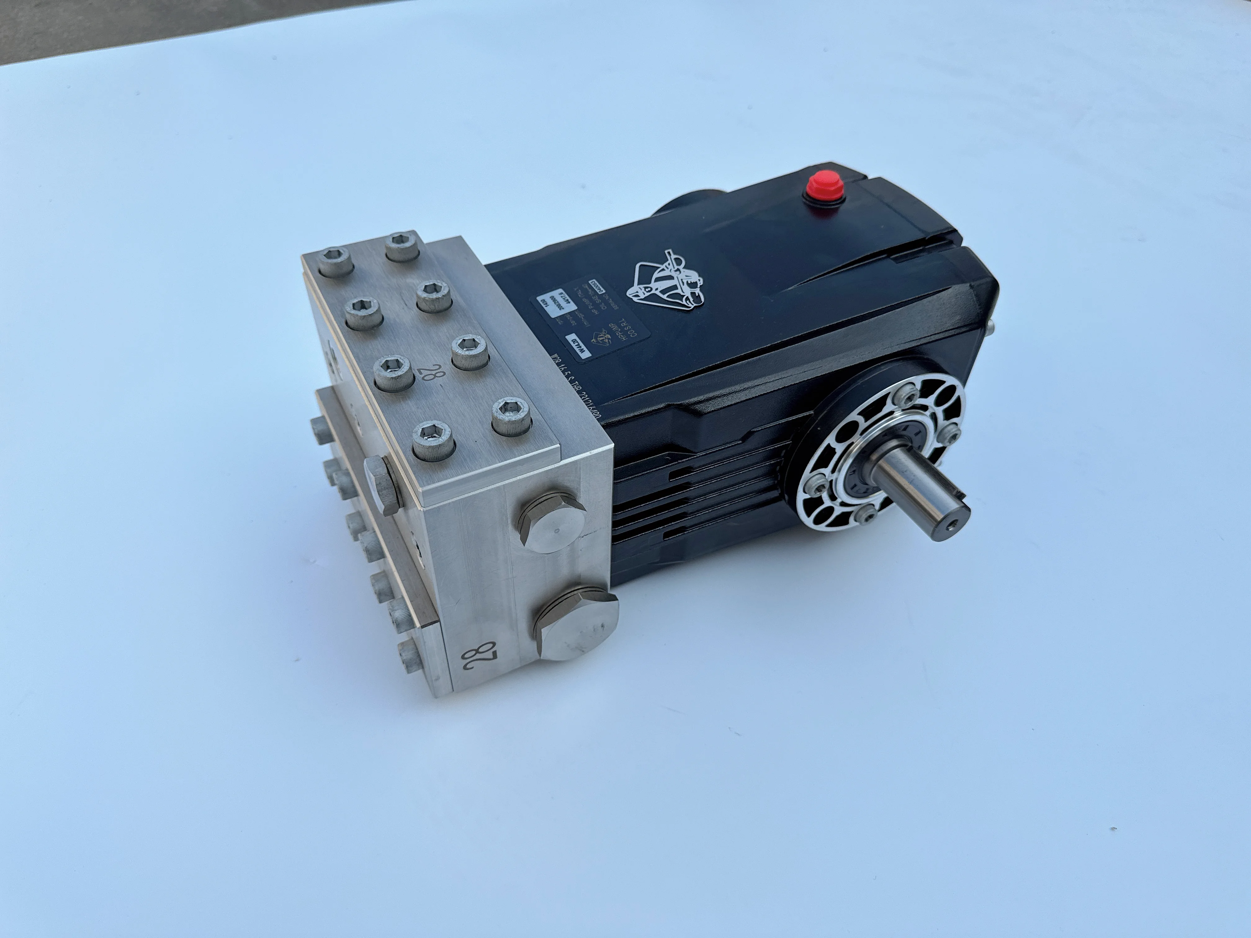 مورد مضخة صناعية موثوقة ومتينة 1450 دورة في الدقيقة 44-56 لتر في الدقيقة مضخة تنظيف ضغط المياه العالية