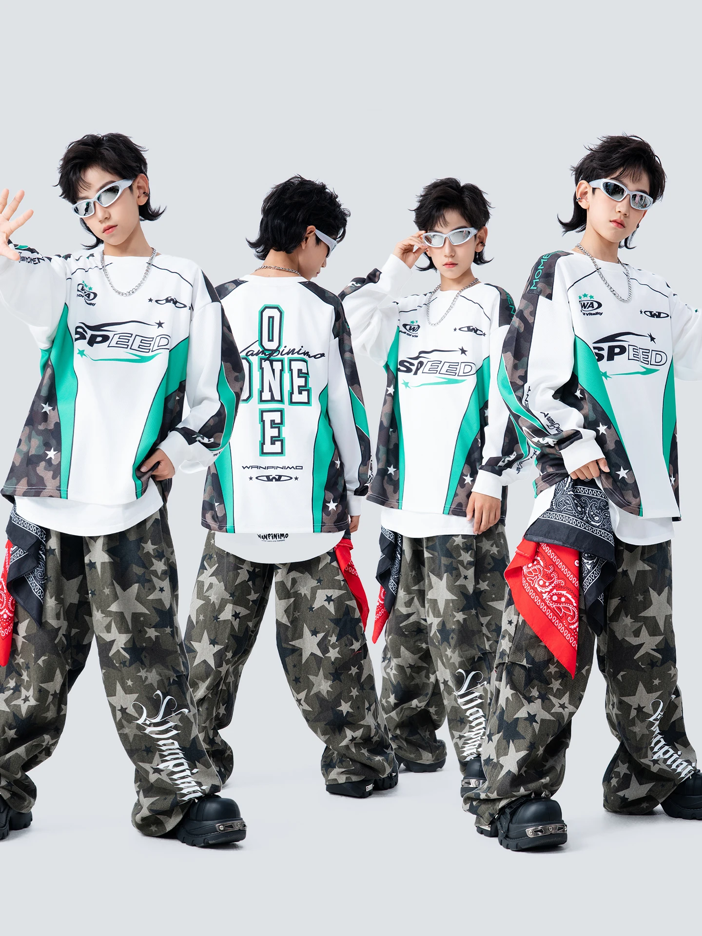 2025 Nuovi bambini Costumi di performance di danza Hip Hop per ragazzi Camicie larghe Pantaloni mimetici Vestito Ragazze Jazz Dance Wear DQS20807