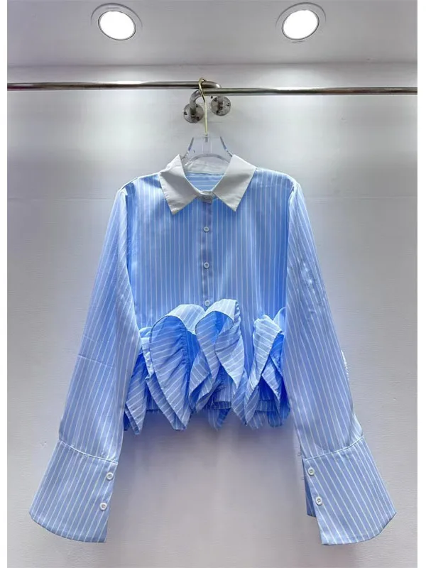 Spring 2026 Early Spring Fashionable Striped Shirt Versatile High Waist Commute Style Long Sleeve Short Length Button Detail