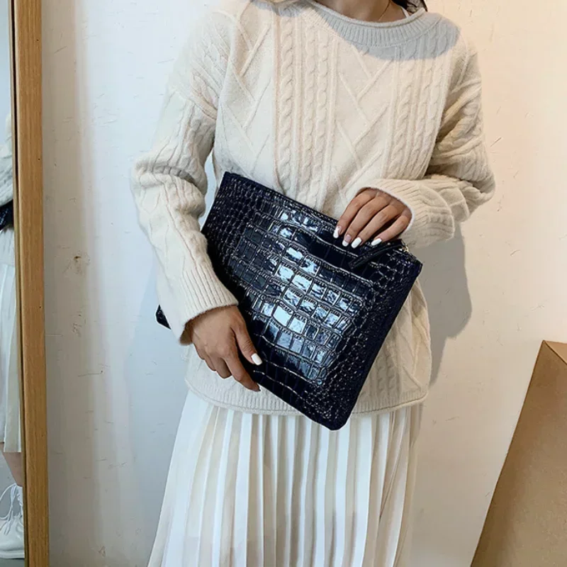 Women Crocodile Pattern Clutch Bag Pochette Female Casual Solid Color Zipper Envelope Square Shoulder Bag Ladies Handbags