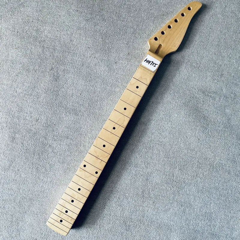 

HN755 Natural Maple ST Guitar Neck Unfinished Version No Frets No Paints 22 Frets for Custom Electric Guitar DIY Replace