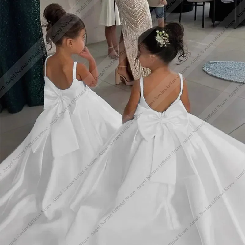 White Satin Flower Girl Dress for Wedding Kids Sleeveless Ball Gown with Bow Birthday First Communion Dress Custom