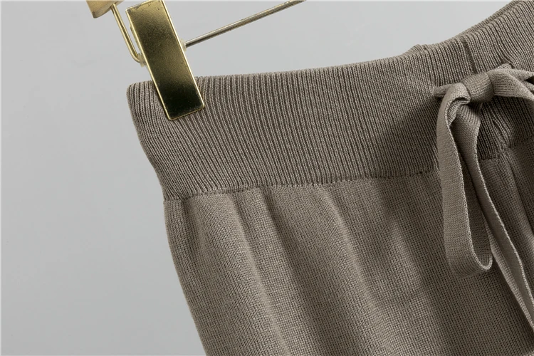 Neues Herbst/Winter Elegantes Rollkragen-Cape-Top mit Weiten Hosen Locker Sitzendes Set Modisches Strick-Zweiteiler für Damen – Detail 16