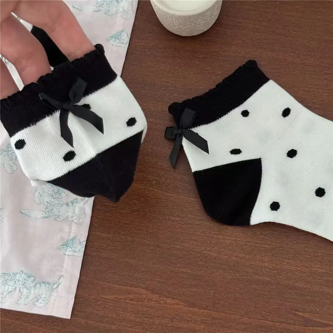 1/5 Paar Spitzen-Damensocken mit gepunkteten Schleifen, süße, modische, lässige Frühlings- und Sommersocken – Detail 5
