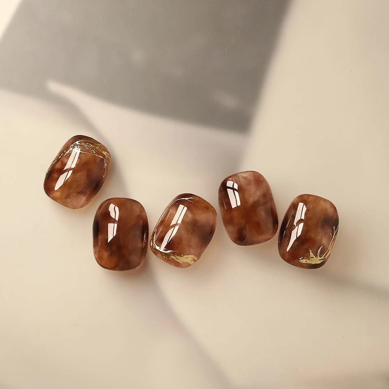 10ML 1個入り 秋の琥珀色ジェルネイルポリッシュ 2025年新スタイル マイヤールアイス 透明なべっ甲風 キャラメルコーヒー色ネイル