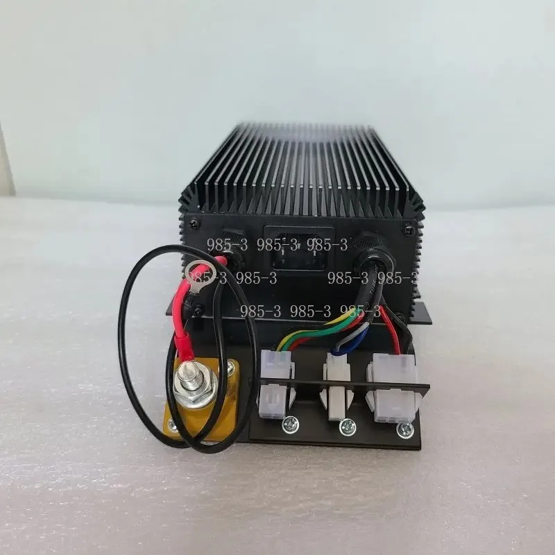 24V 8A Built-in Portable Charger for Golf Cart Pallet Truck Stacker