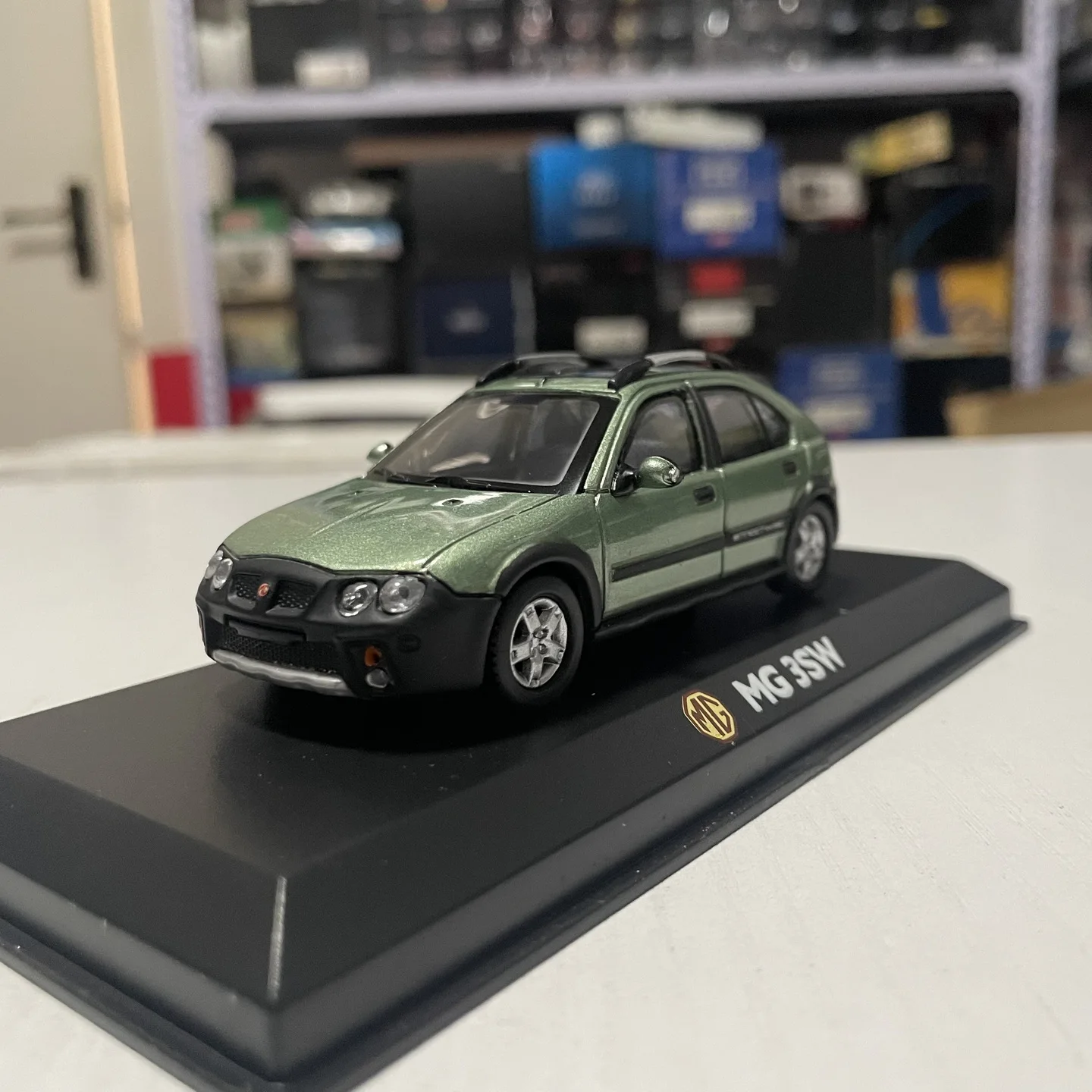

1:43 Scale Diecast Alloy MG3 SW Streetwise 2008 Wagon Toys Cars Model Classics Nostalgia Adult Gifts Souvenir Static Display