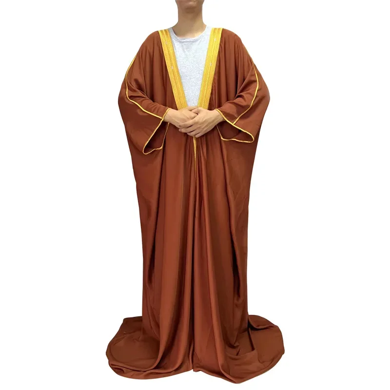 Pastello musulmano Islam Abbigliamento in raso Uomo Caftano Discorso Pakistan Abaya Laurea Jubba Thobe Lungo Dubai Arabia Saudita Medio Oriente