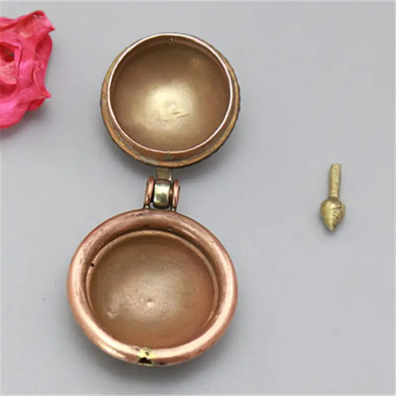 Tibetan Red Brass Cross Dorje Endless Knots Round Prayer box  Amulet Locket Pendants Lucky knots TGB082