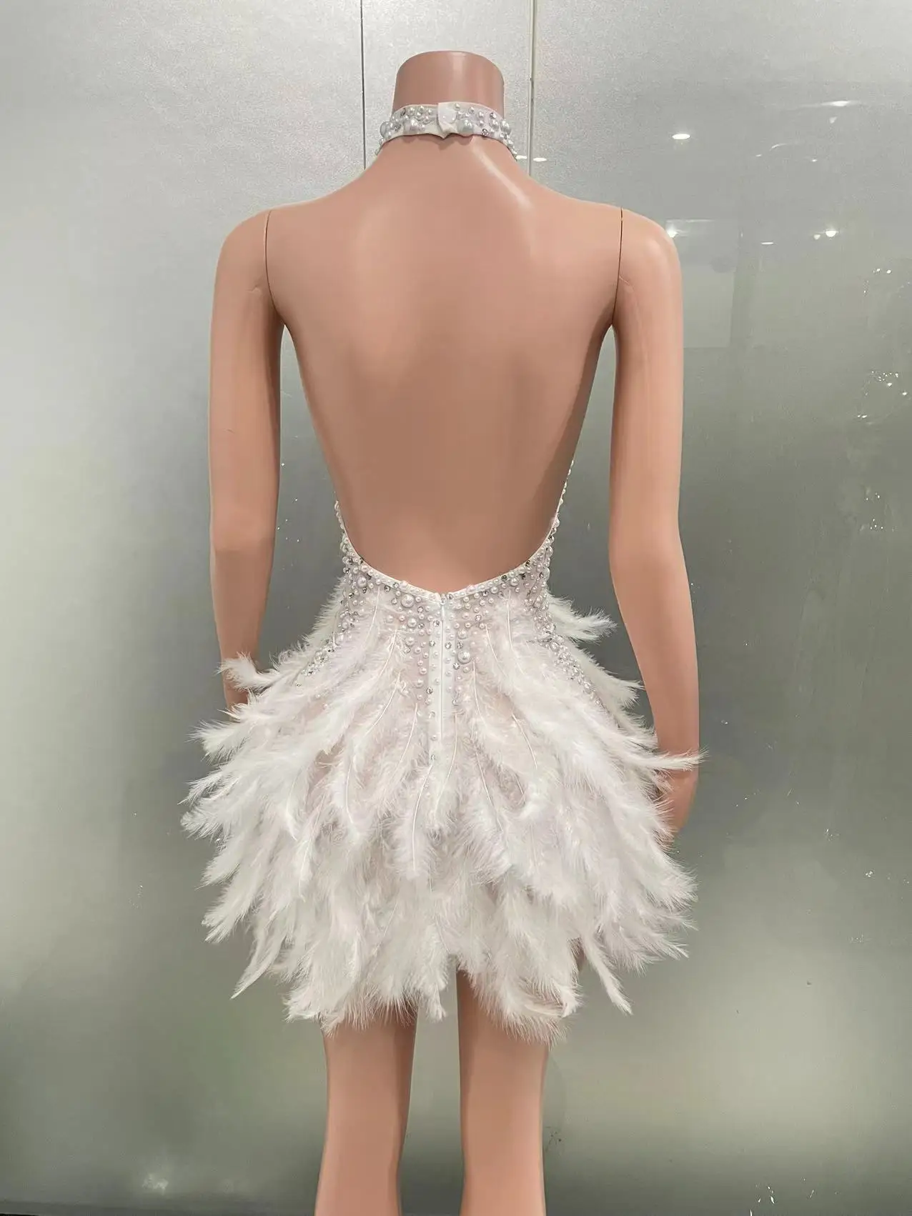 STOCK Women Sexy Pearl Feather Hanging Neck Open Back Dress Female Singer Stage Performance Costume Club Birthday Party Clothin