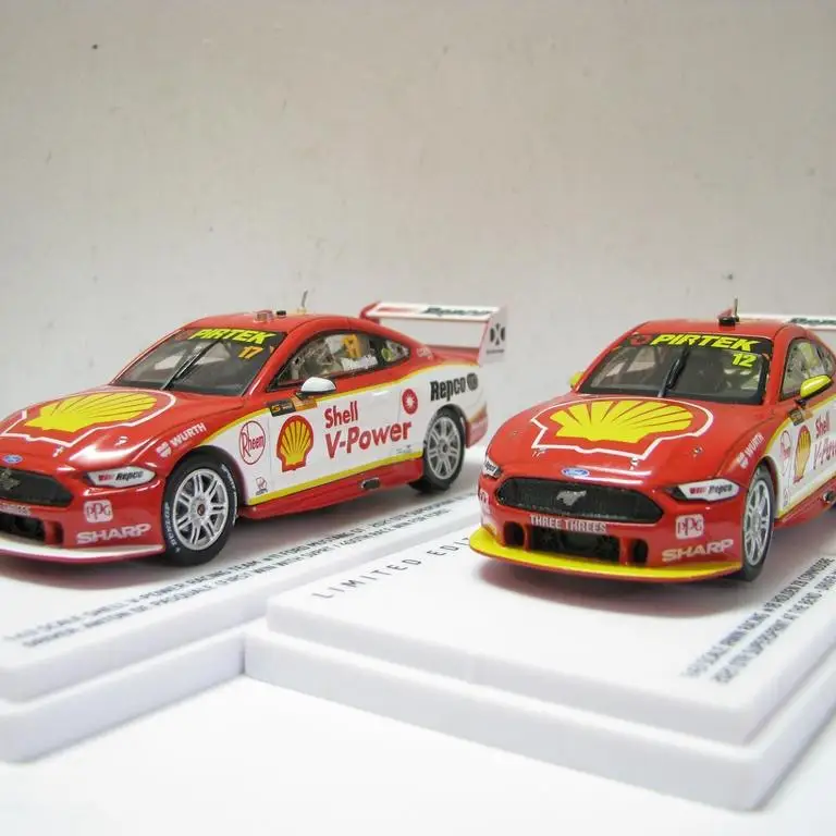 Equipo de carreras de Ford Mustang GT Shell V-POWER AUTÉNTICO a escala 1:43 fundido a presión # 12/ # 17 2 Taiwán aleación coche modelo coleccionable juguete para regalo