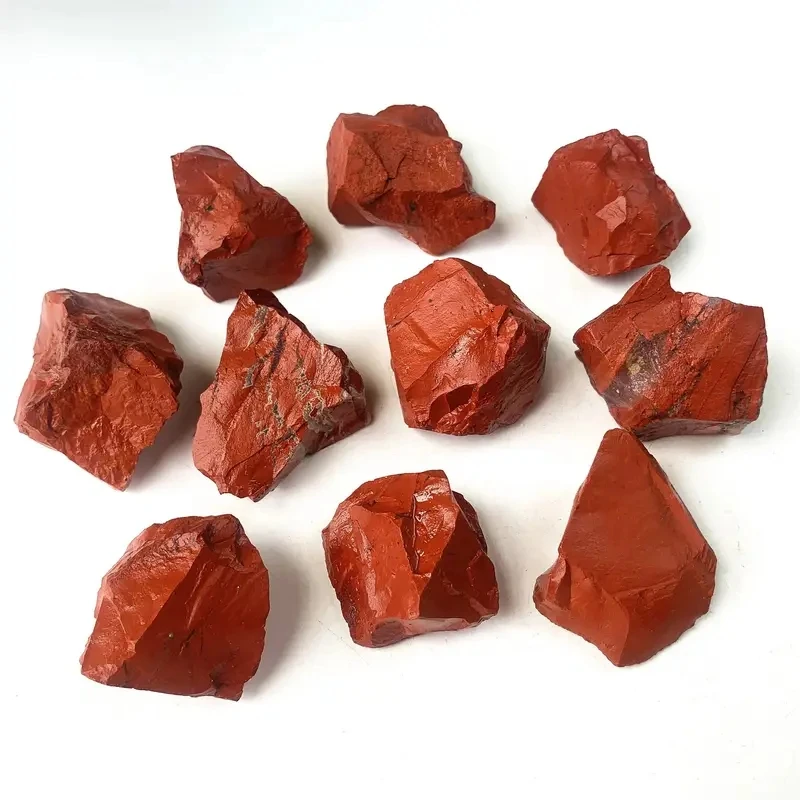 Natural Red Jasper Crystal Raw Stone And Gem Crystal, Healing Crystals, Reiki Crystal, Chakra Stones, Fishing Tank Fille