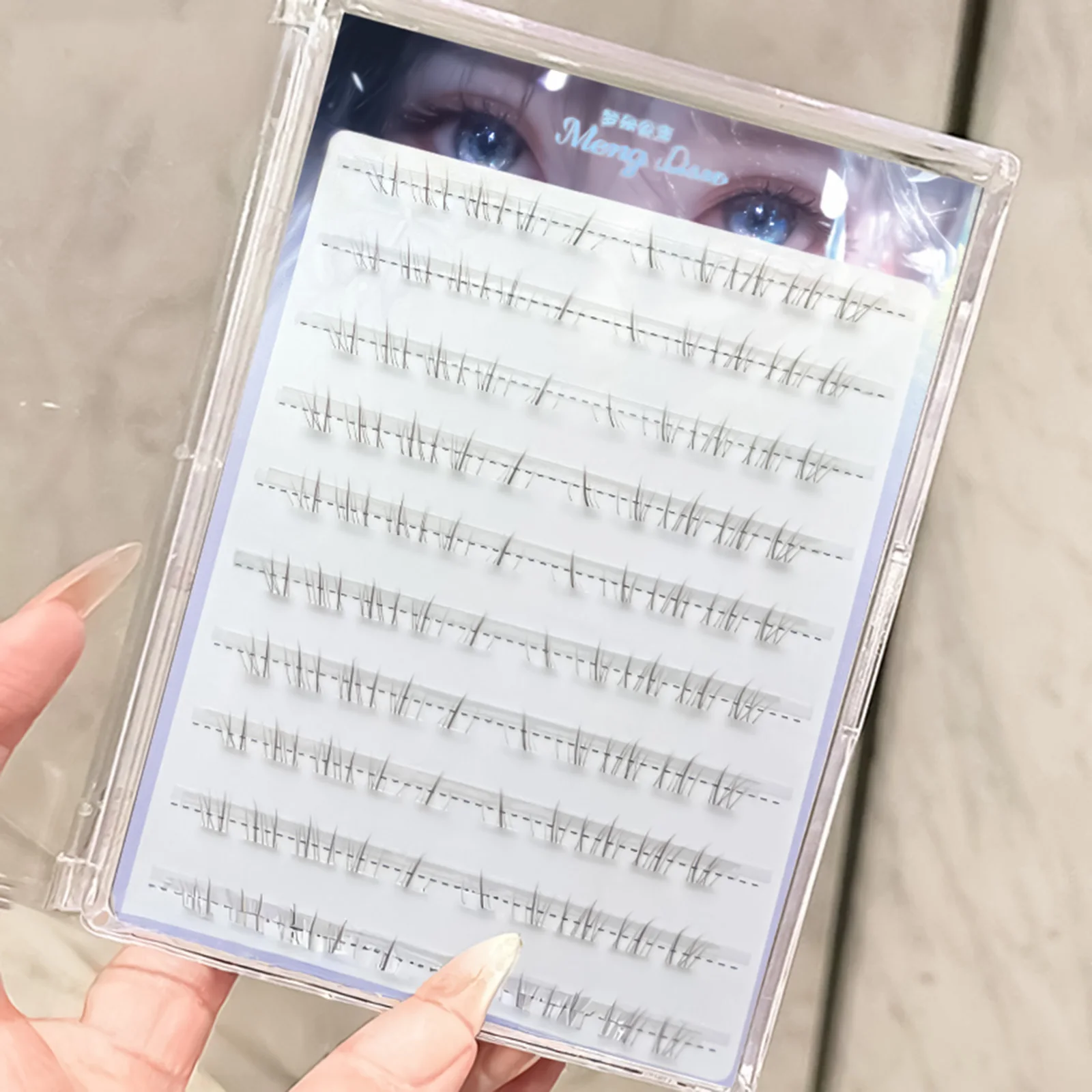 Sztuczne rzęsy do samodzielnego nakładania pod rzęsy, brązowe, długość mieszana 5-7mm, naturalny skręt C, rzęsy dolne z przezroczystym paskiem do makijażu.