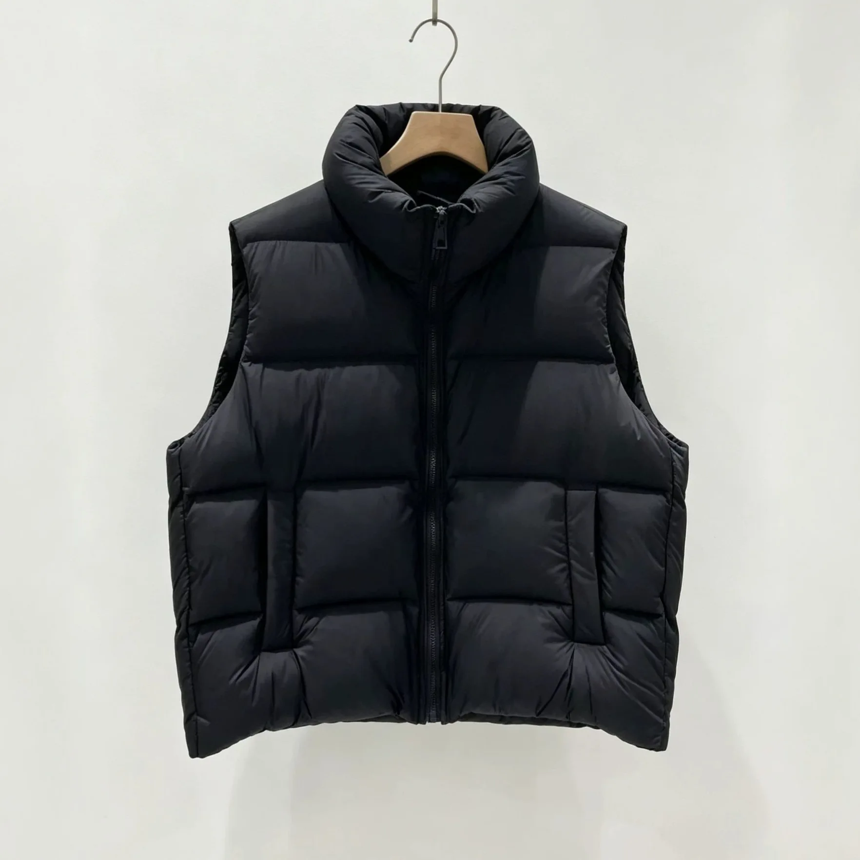 Autumn Winter Loose Women's White Duck down Vest Thickened Stand Collar Cloud Puff High Quality White Duck down Outerwear