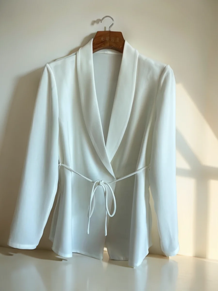 

Blazers Womans Classic Linen Luxury Knitted Boyfriend Brunch Social Scalloped Edge Trim Heart Design Hollow Dreamy Romantic 2026