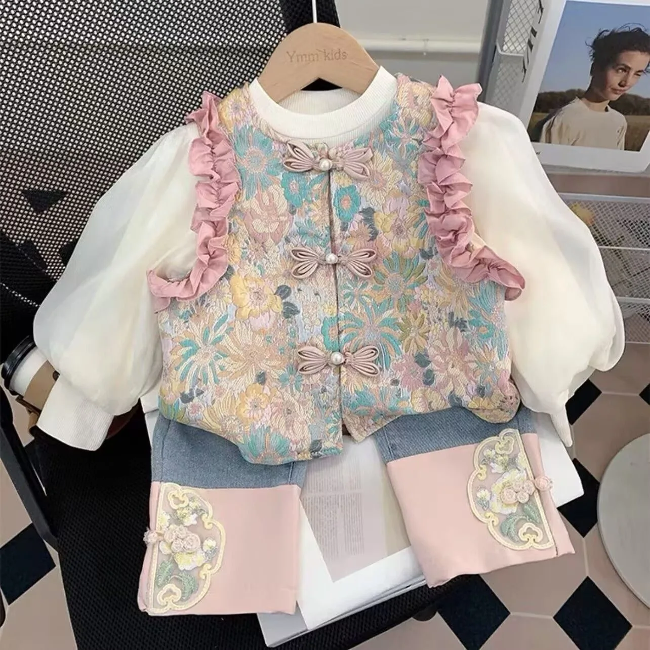 

Новая осенняя верхняя одежда для девочек, новый комплект из 3 предметов в китайском стиле: жилет и цветочный набор, стильная одежда для малышек 80-120 см