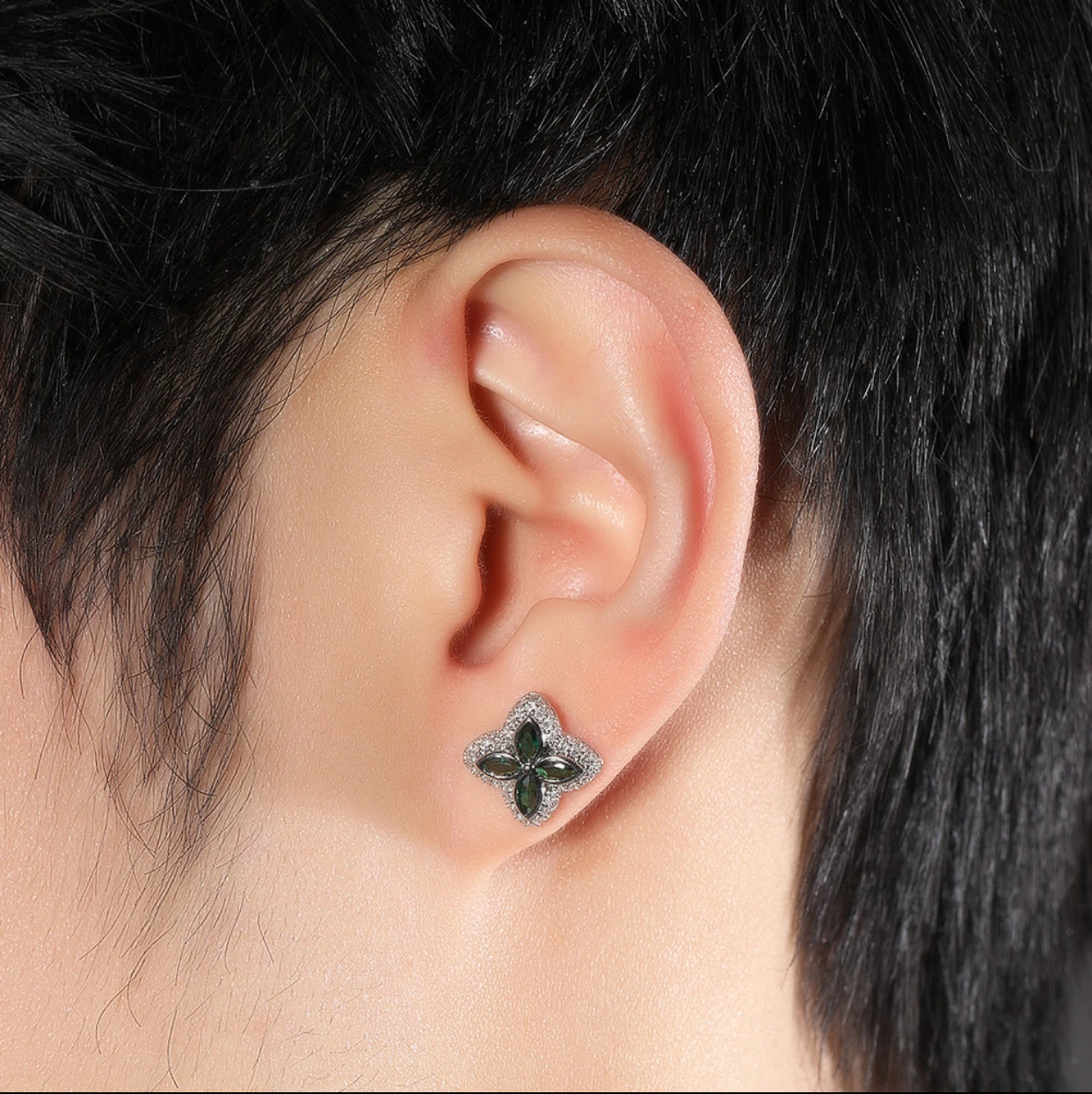 New style couple luxury design earring copper inlaid zircon simple earring high-end feeling fashionable earring for men and wome