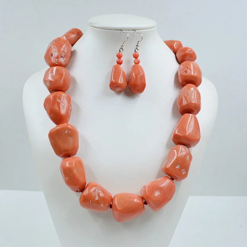 

Очень большой комплект из натурального оранжевого коралла 25 мм: ожерелье и серьги, длина 20 дюймов.
