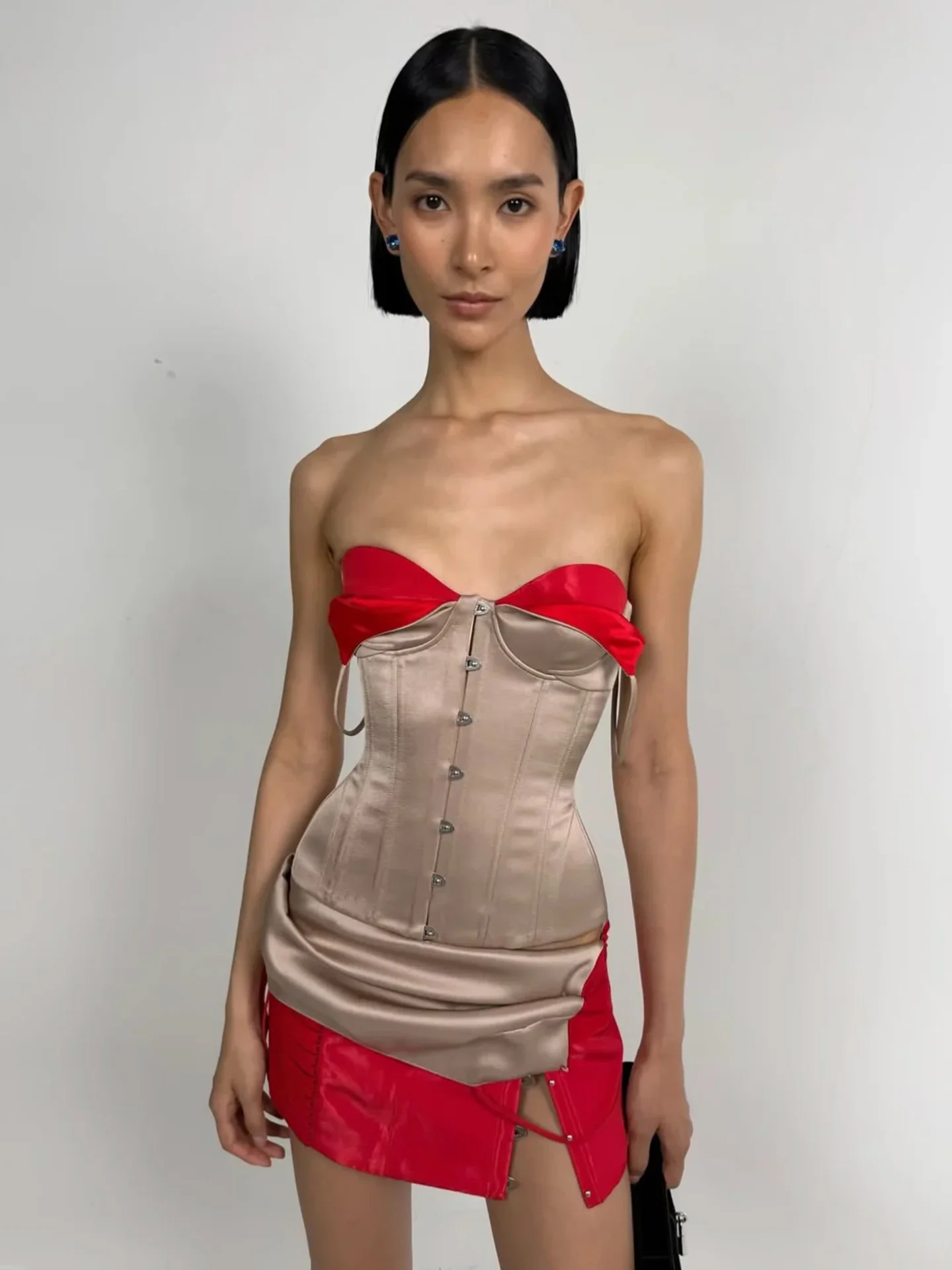 Unique Color Block Halter Set Women's Summer Fashion Asymmetrical Design Gathered Short Skirt Two-Piece Set Elegant Style