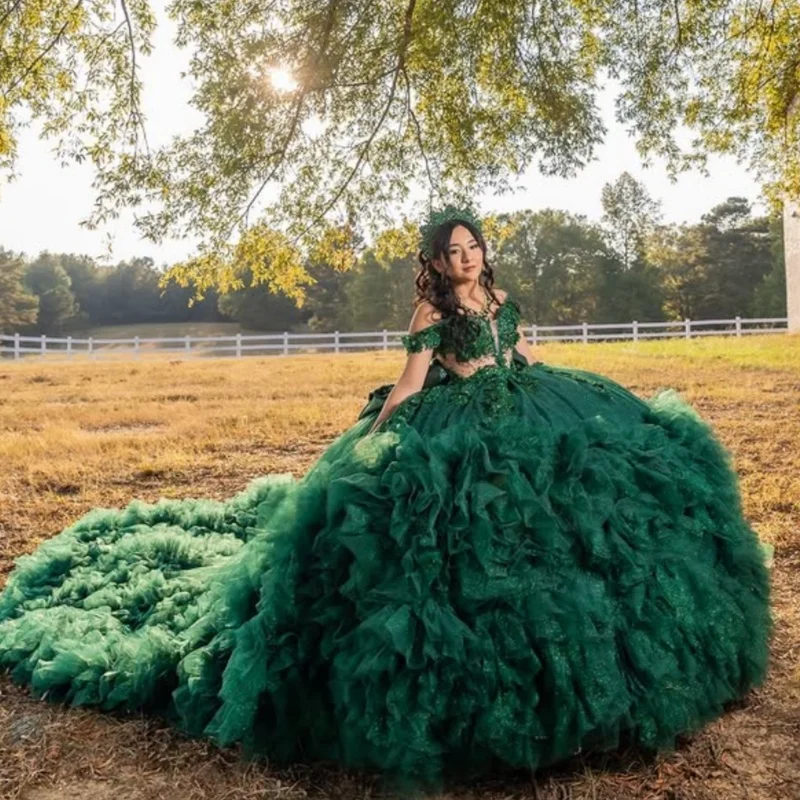 Brilhante verde escuro quinceanera vestido glitter renda camadas decalque flor 3d cauda longa arco vestidos de 15 quinceanera ﻿ Personalizar