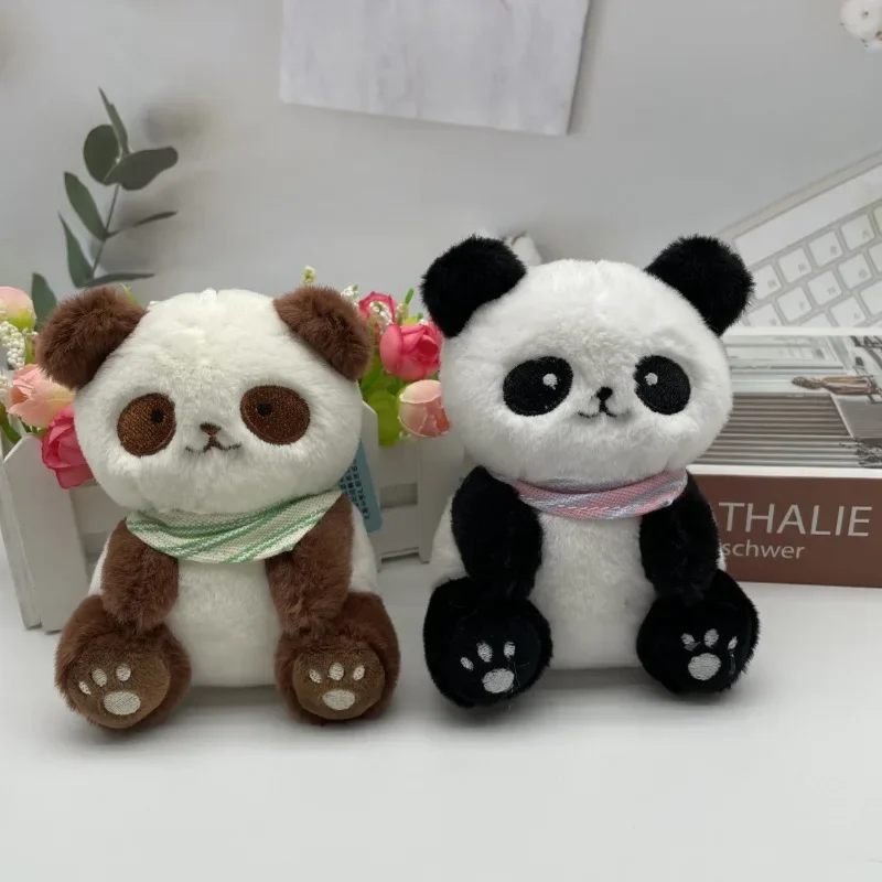 Bonito sentado Panda Animais Brinquedos de pelúcia macios Hobbies, requintada mochila Kawaii Decoração, chaveiro, presentes de aniversário para meninos