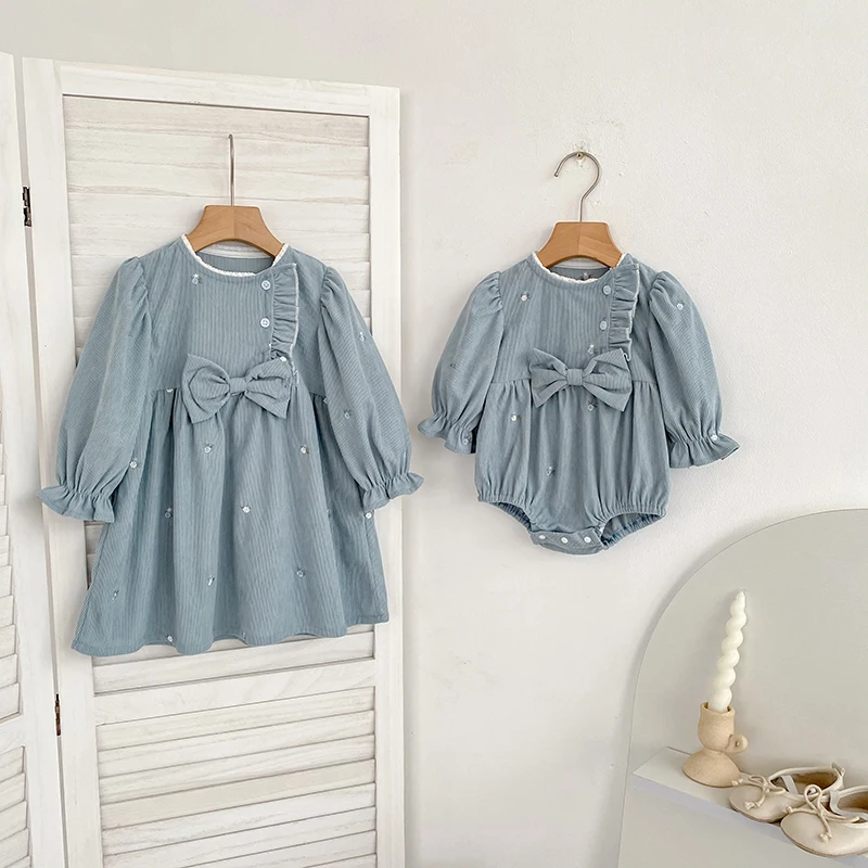 Baby-Strampler aus Cord mit langen Ärmeln, Blumenstickerei, großer Schleife und Rüschenbesatz, Neugeborenen-Bodysuit, Herbst-Babykleidung, 0-24 Monate – Detail 15