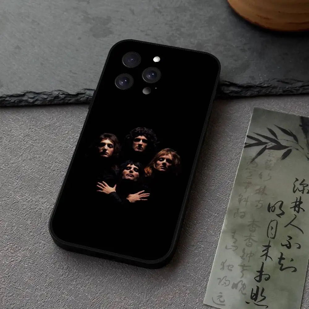 حافظة هاتف فريدي ميركوري كوين باند لهاتف آيفون 17,16,15,14,13,12,11 Plus,Pro,Max,XR,XS,X,7,8 Plus,Mini Black Silicone Soft