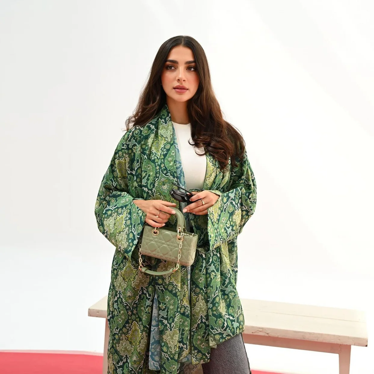 Robe arabe imprimée manteau Cape mode moyen-orient femmes Abaya comprenant foulard femmes musulmanes vêtements