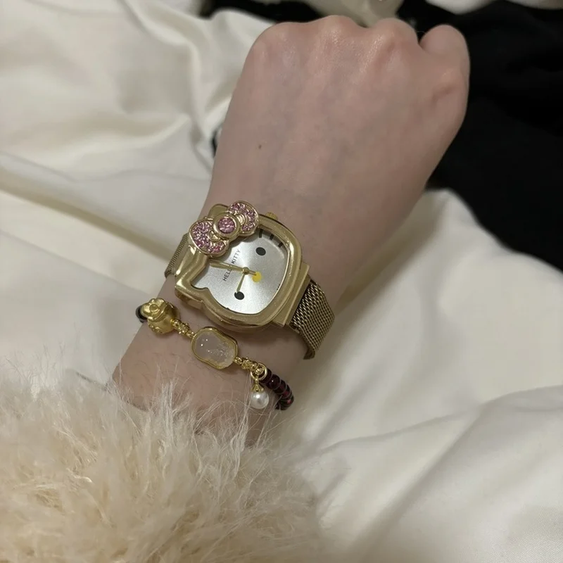 Hello Kitty Orologio multicolore con fiocco tempestato di diamanti Design Accessori creativi Periferiche anime Regalo a sorpresa per studentesse fidanzata