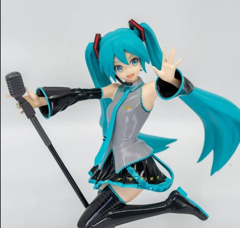 In Stock 100% Original Hatsune Miku Project Diva Mega 39s SEGA Luminasta Project DIVA 15th Ver. Action Figure Toy Collector Gift