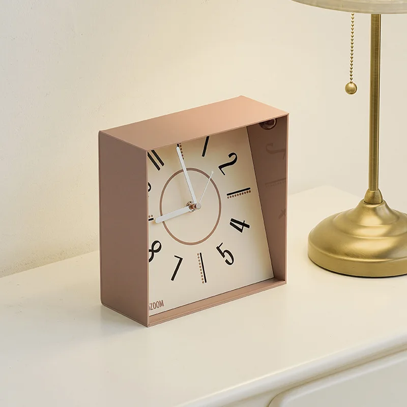 Light Luxury Clock Foyer Desktop Creative Decoration Living Room Clock Placement Style Clock Decoration