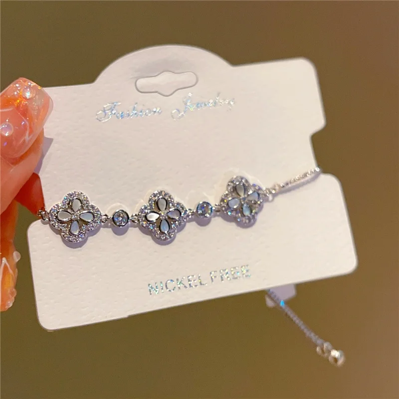 

Fashion Crystal Flower Design Adjustable Bracelet for Women New Stainless Steel Bracelet Jewelry Accessories Anniversary Gift
