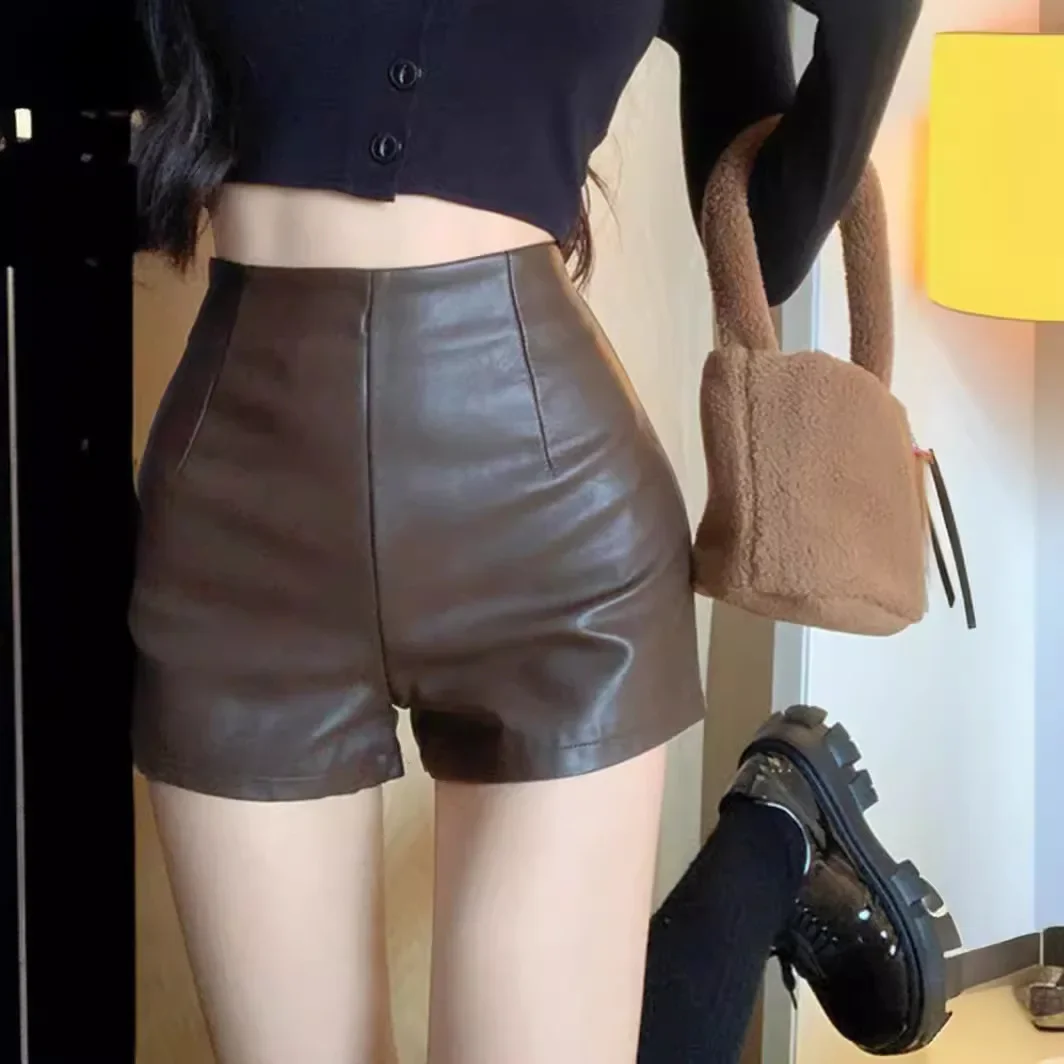 Women's New 2023 Autumn Black Leather Shorts High-waisted Slimming Tight A- line Casual Pants For Smooth Slimmed Silhouette