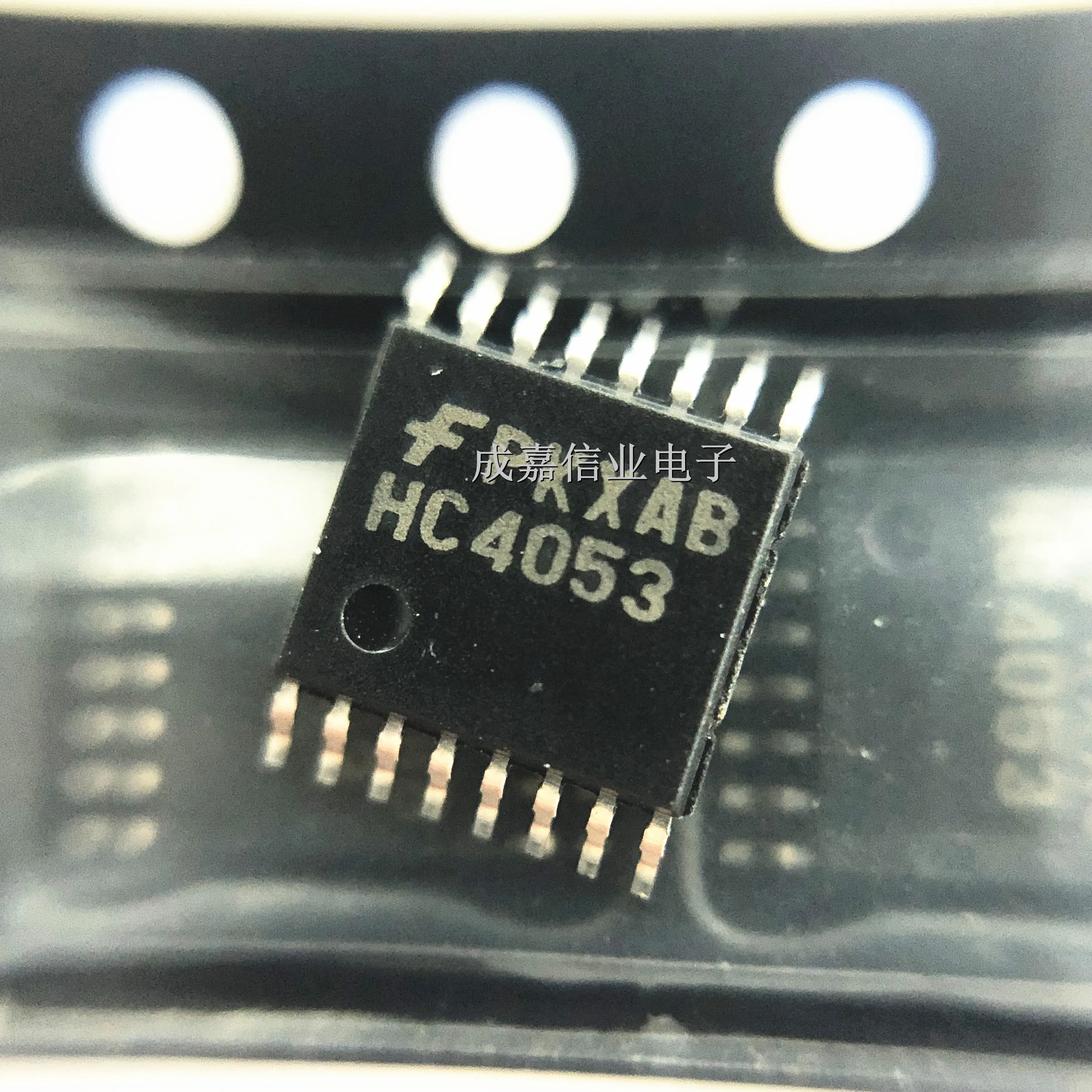 

10pcs/Lot MM74HC4053MTCX TSSOP-16 MARKING;HC4053 Multiplexer Switch ICs Trp 2-Chan Ana Multi Operating Temperature:- 40 C-+ 85 C