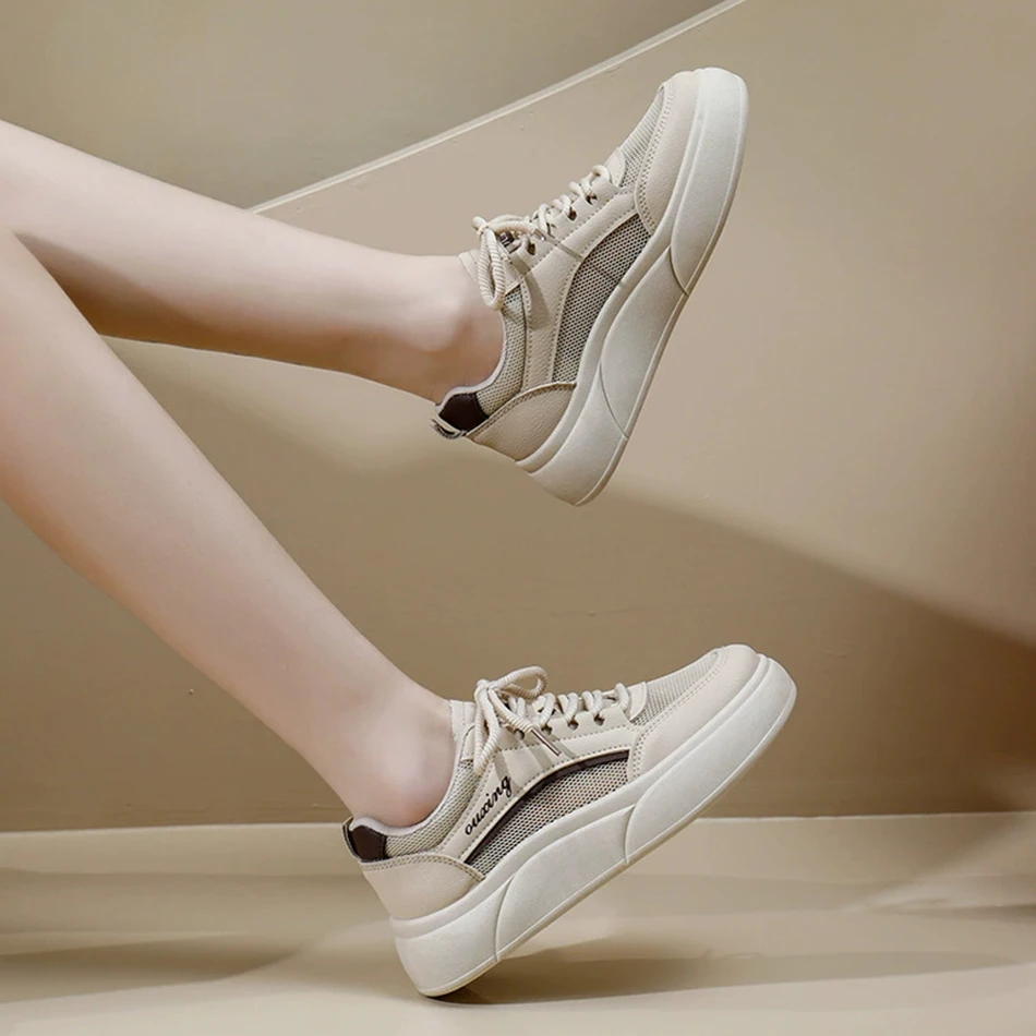 

Новая летняя женская обувь 2025 года, обувь с дышащей сеткой, студенческая повседневная обувь для бега и спорта, кроссовки на плоской подошве.